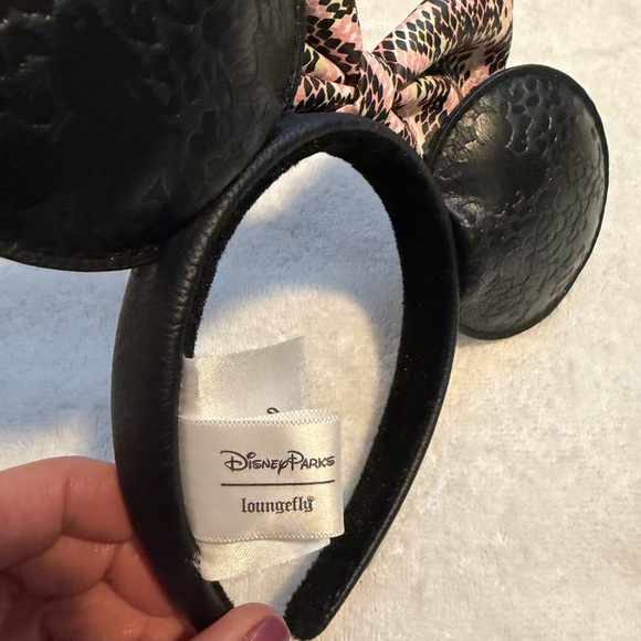 Disney Loungefly Minnie Animal Kingdom Headband - Picture 5 of 5